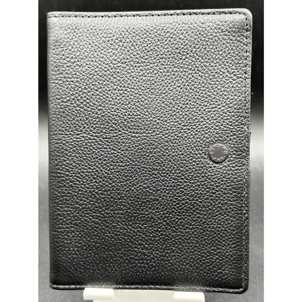 Centurion‎ Leather Passport & Card Holder
